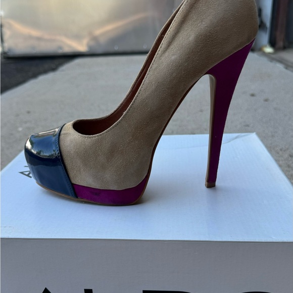 Aldo size 8.5 leather heels - Picture 3 of 3